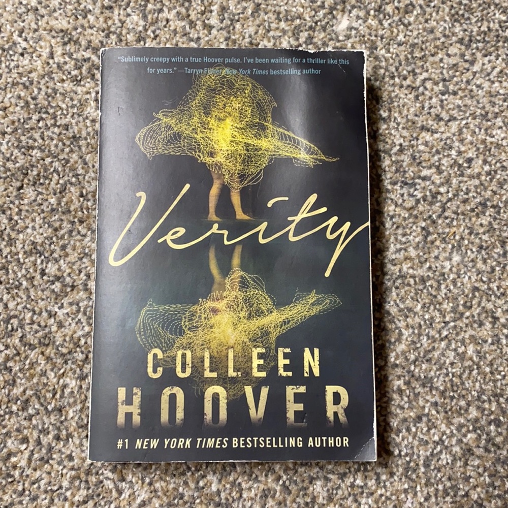 Verity by Colleen Hoover
